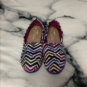 Multi-colored Toms